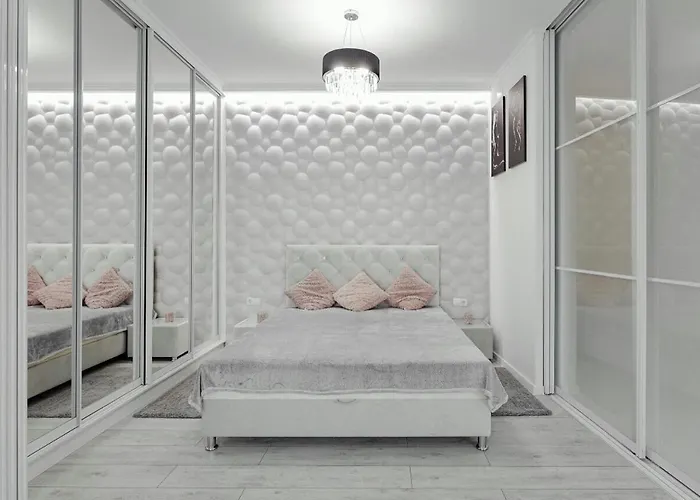 трансформер в аркадии у моря